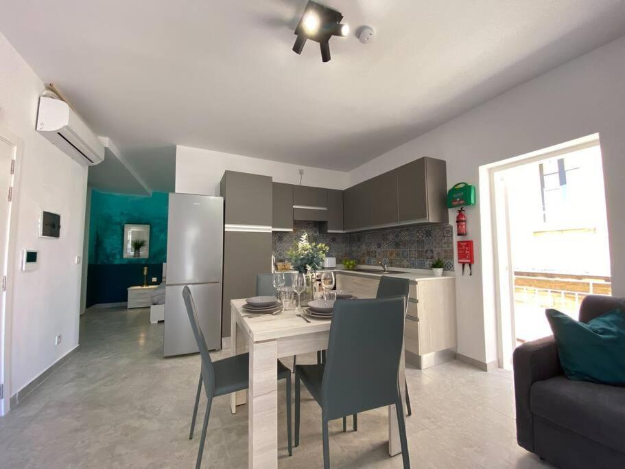 Lovely 1- Bedroom Apartment In Floriana Esterno foto