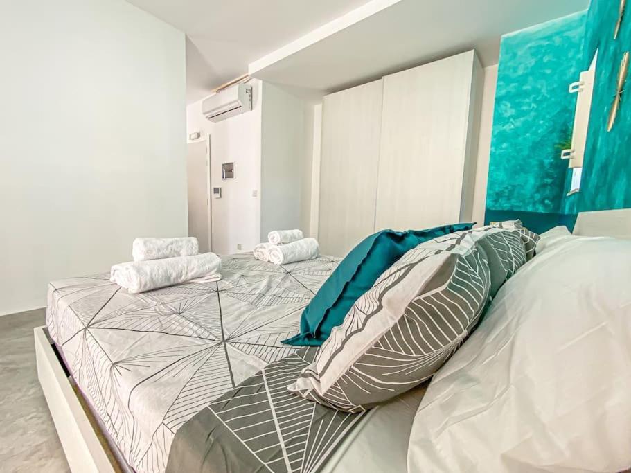 Lovely 1- Bedroom Apartment In Floriana Esterno foto